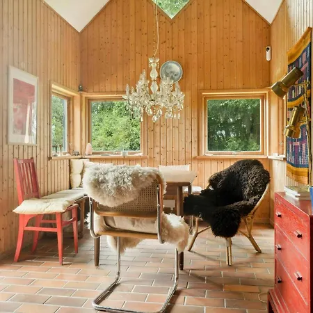 Quiet Hideaway Surrounded By Nature Vesterborg