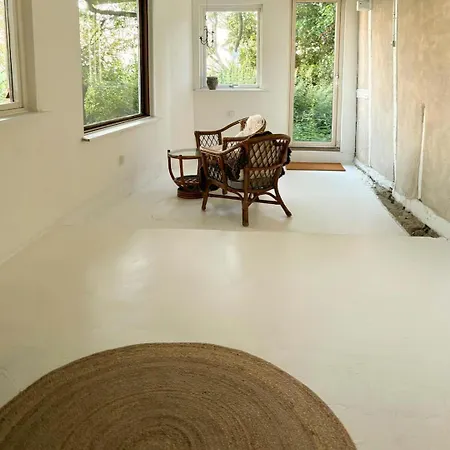 Quiet Hideaway Surrounded By Nature
